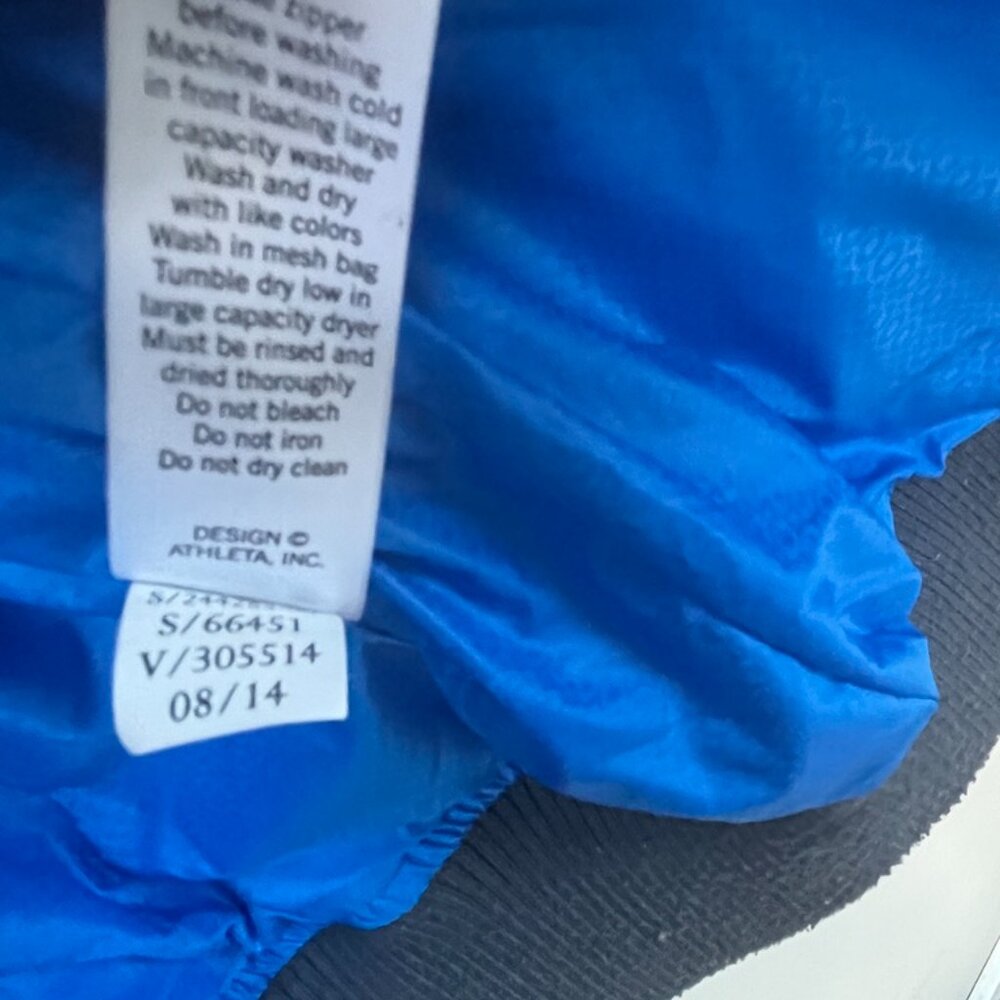 Puffer Jacket - Picture 7 of 8